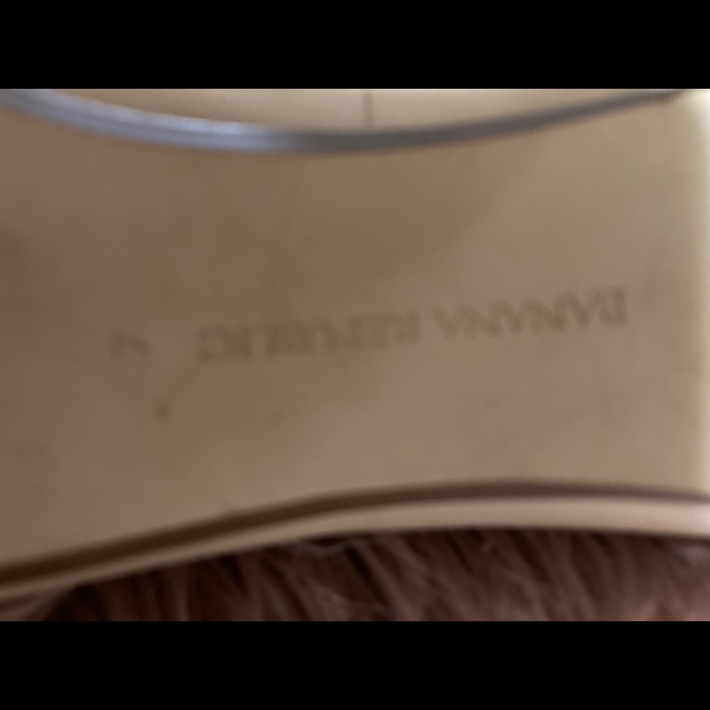 Shoes - Picture 6 of 8
